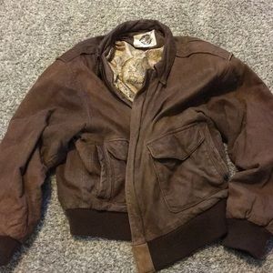 🔥QUICK SALE🔥 vintage global map leather jacket